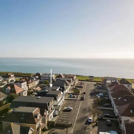 2 Bed Seaside Apartment With Parking Bournemouth Exterior photo
